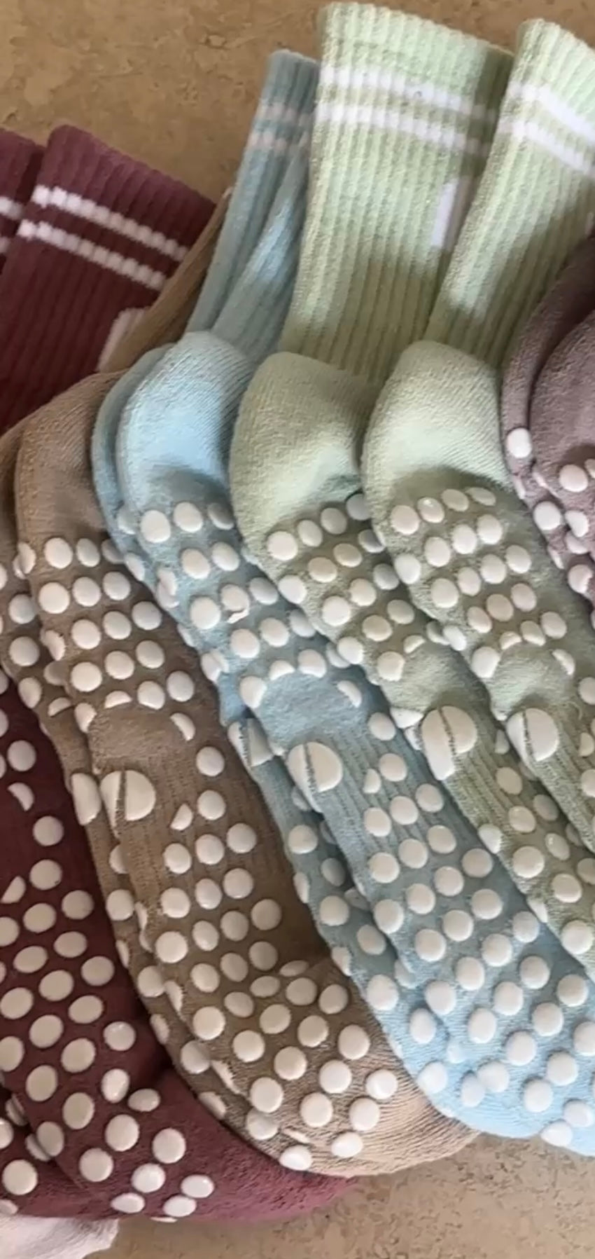 Ribbed Grip Socks - Retro Collection