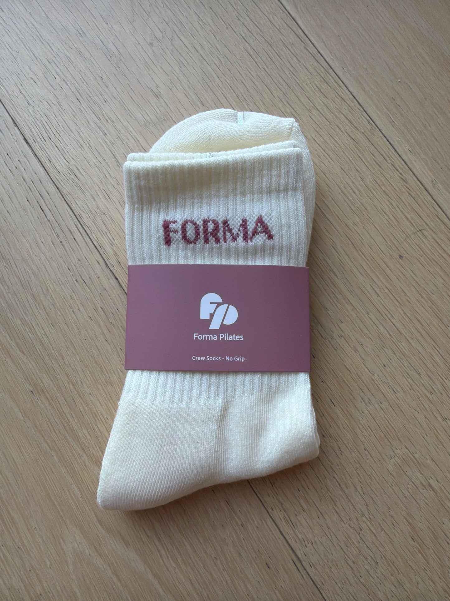 FORMA Non Grip Socks